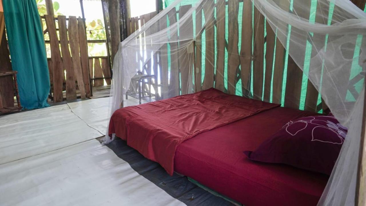 Miguel Surf Camp Hotell Quepos Exteriör bild