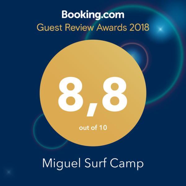 Miguel Surf Camp Hotell Quepos Exteriör bild
